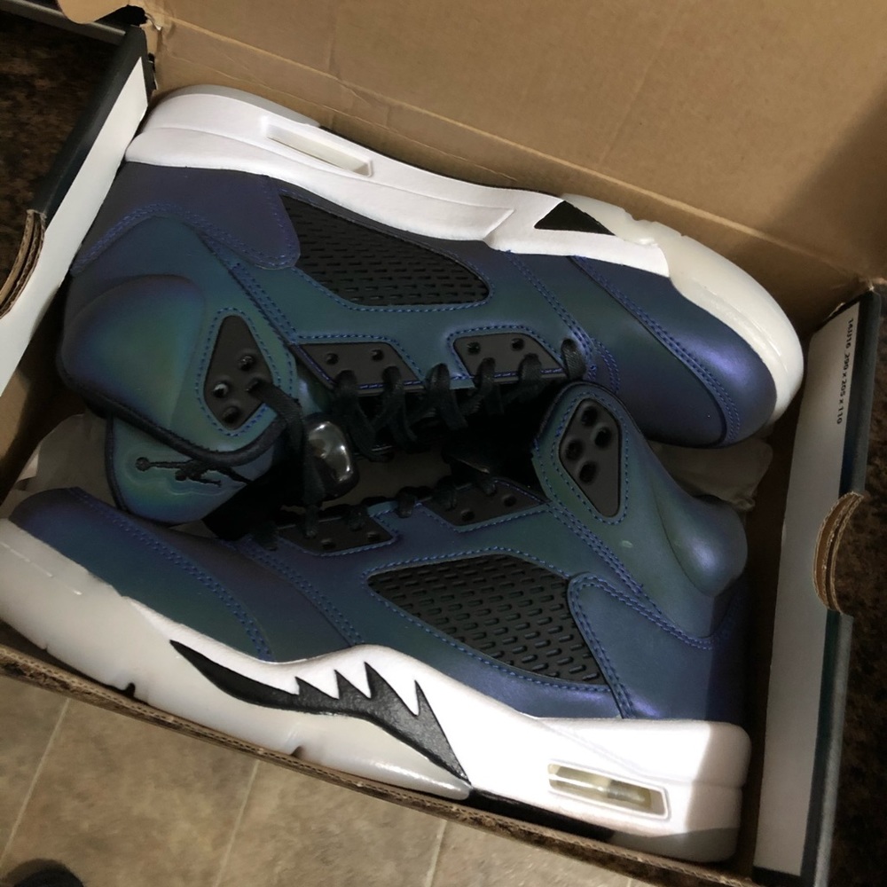 Jordan 5 oil slick